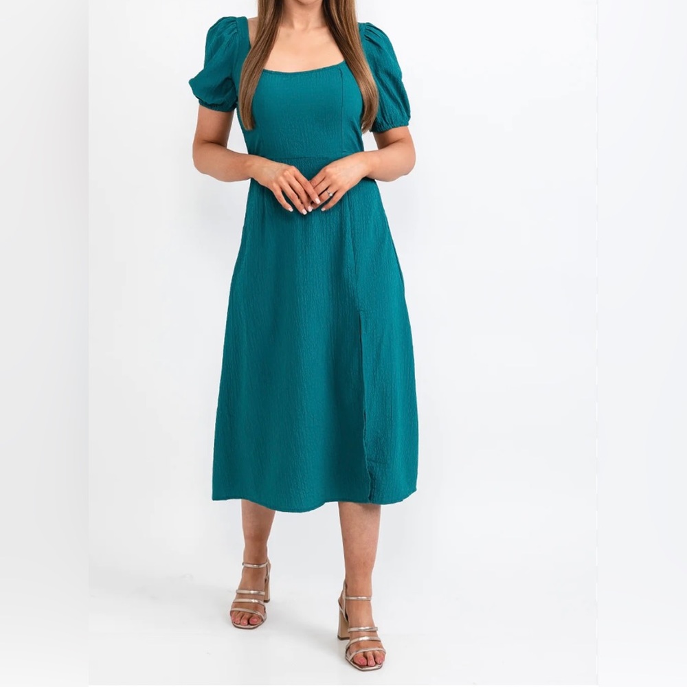 Green midi dress with cap sleeves and slit